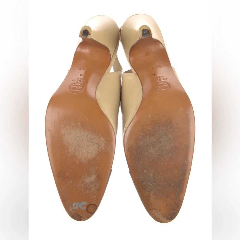 CHANEL Beige and Black Slingback Captoe Heels - Picture 5 of 6